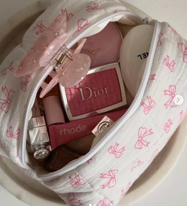 Makeup bag